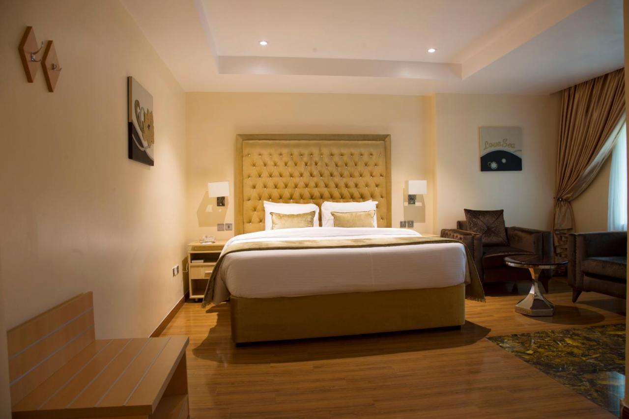 Bon Hotel Elvis Mobushipe Exterior photo